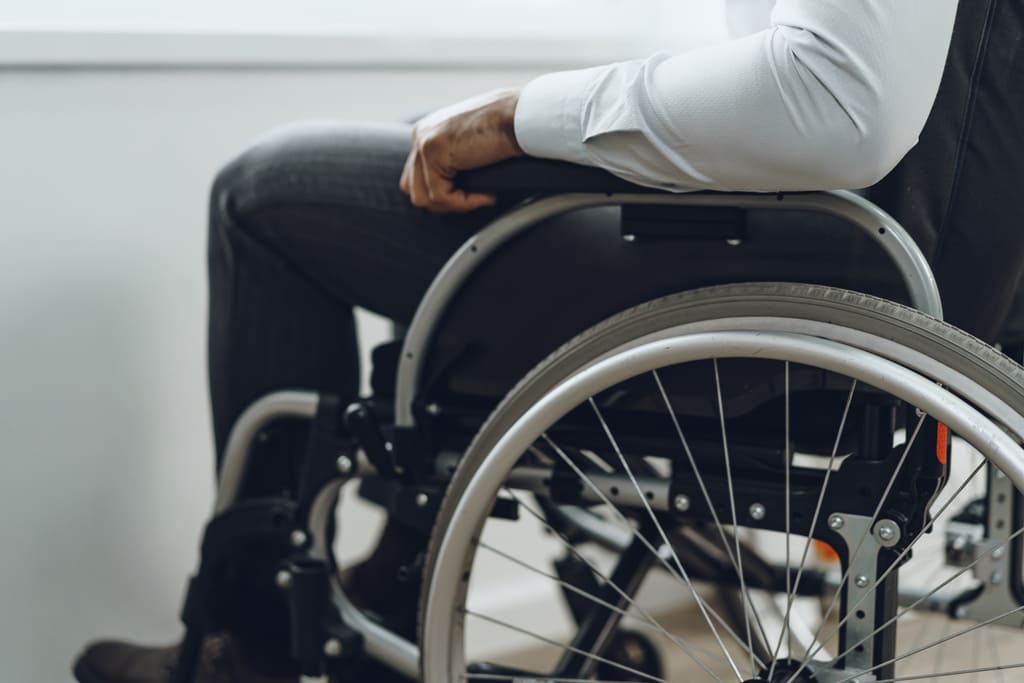 Koenzym Q10 jest przeciwutleniaczem i posiada działanie przeciwzapalne dlatego jest skutecznym wsparciem terapii przy stwardnieniu rozsianym.